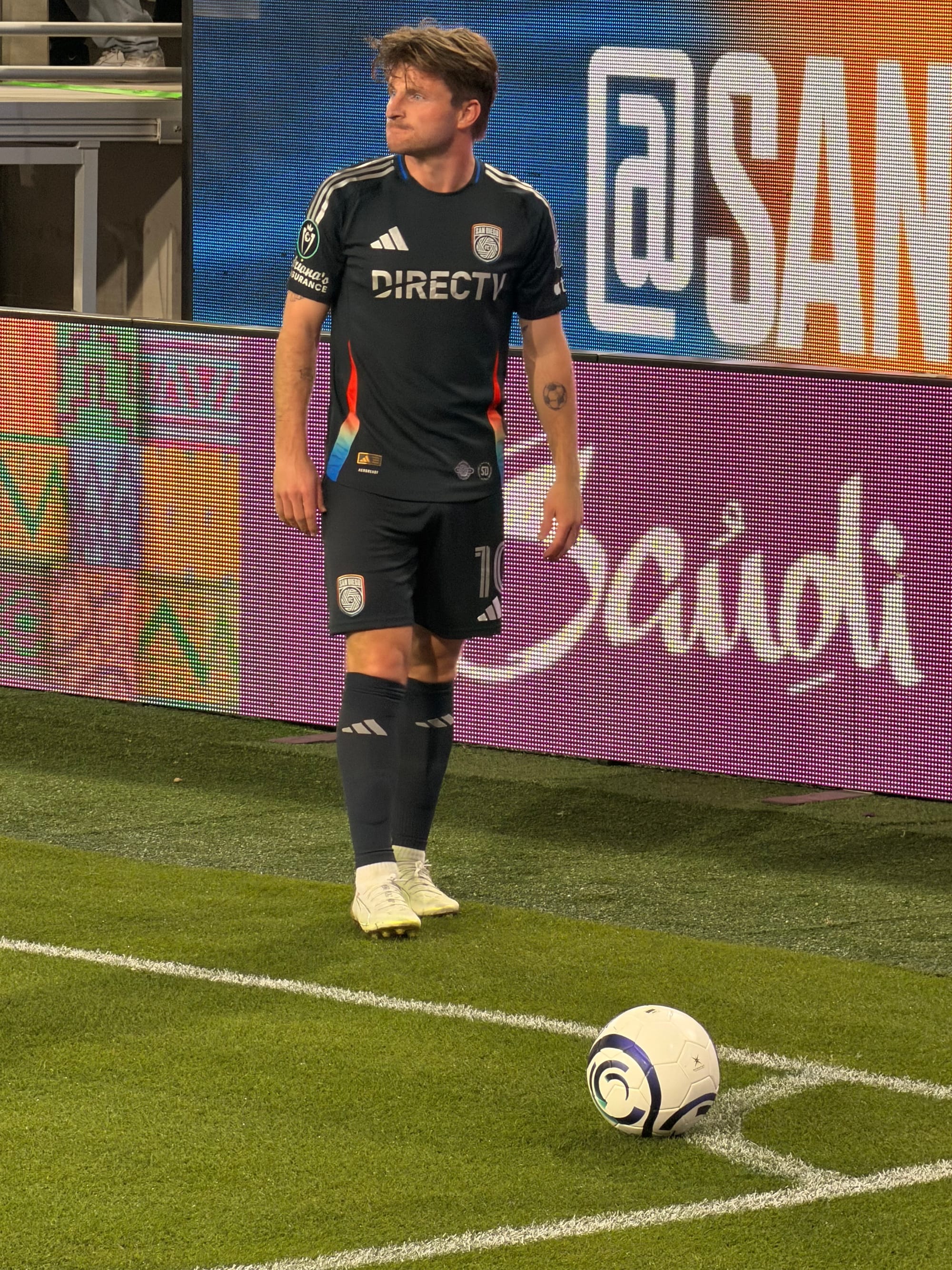 Anders Dreyer prepares to take a corner for San Diego FC