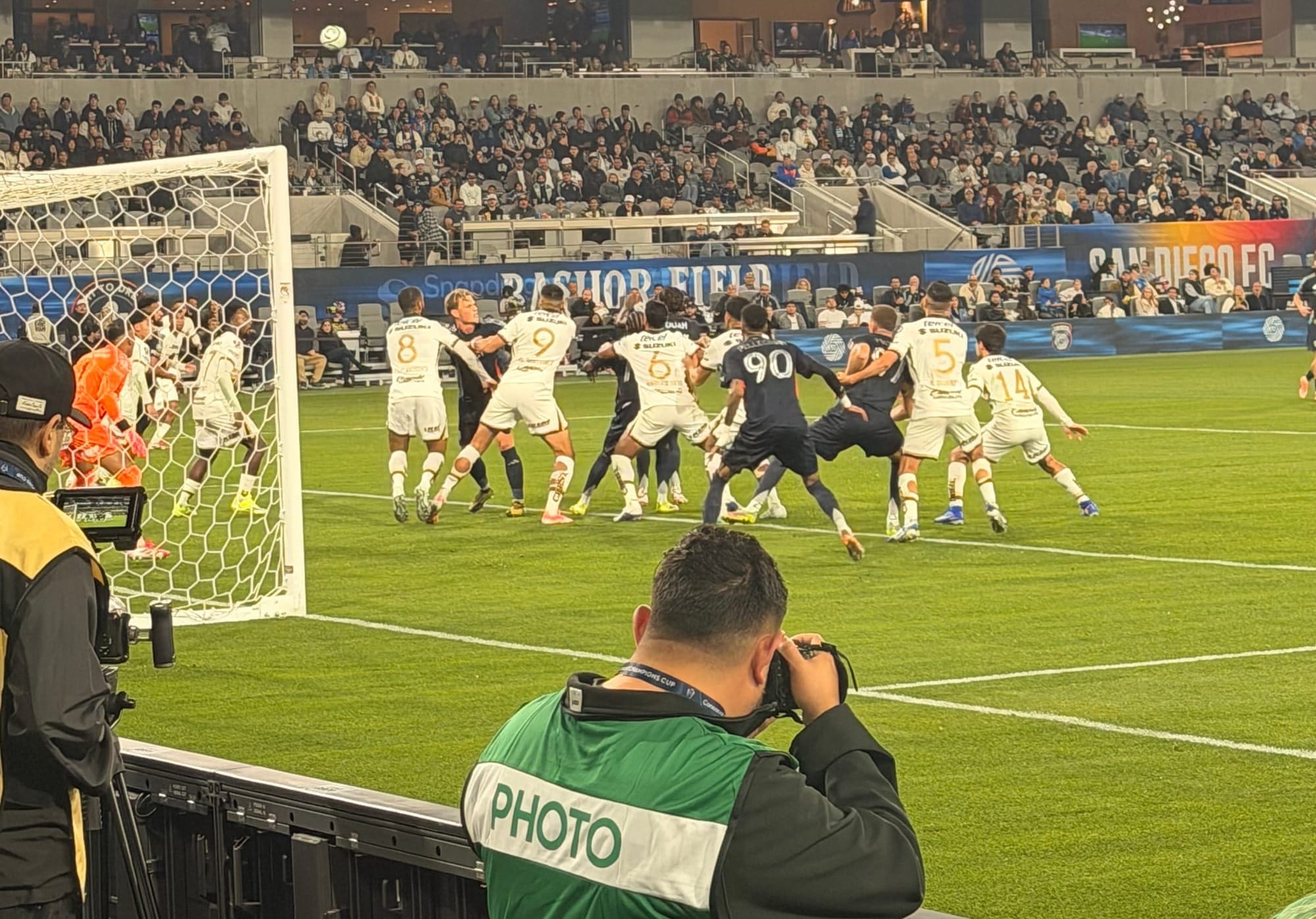 Moments before Manu Duah's perfectly placed header