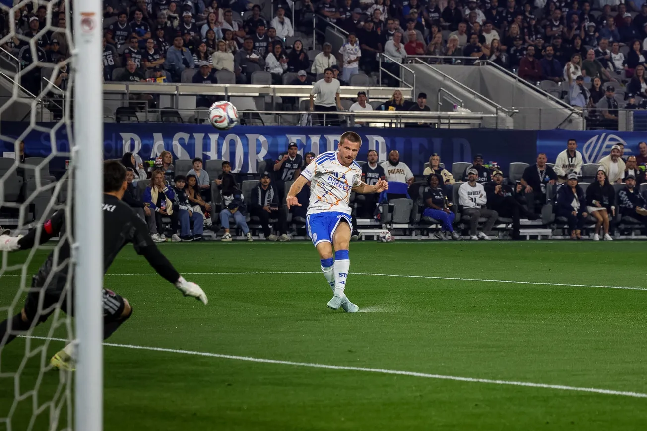 Anatomy of a Goal: Right to Dream Style